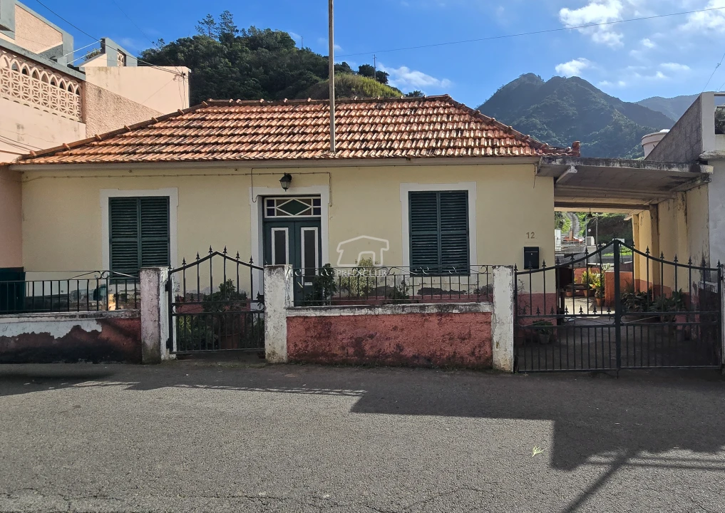 Moradia T2 para Venda em Porto da Cruz Foto 9