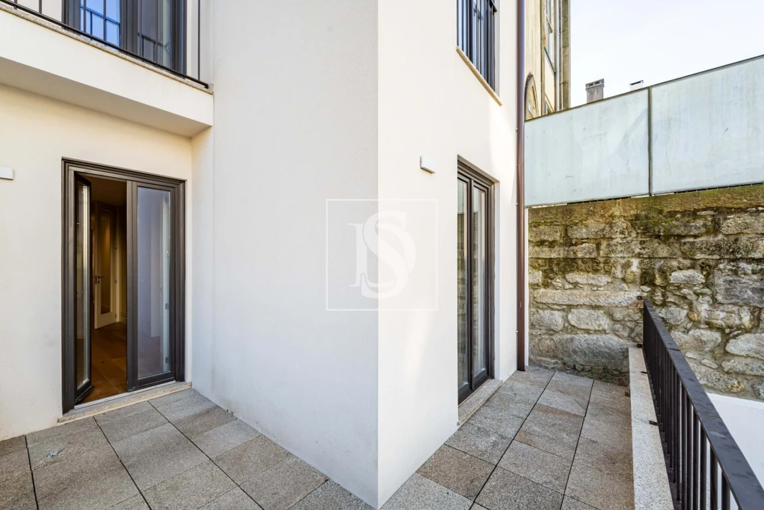 Apartamento T2 para Venda em Cedofeita, Santo Ildefonso, Sé, Miragaia, São Nicolau e Vitória Foto 8