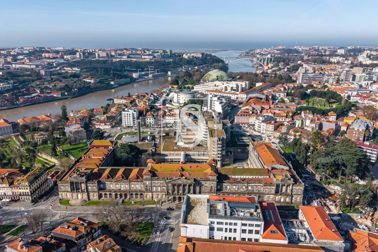 Apartamento T2 para Venda em Cedofeita, Santo Ildefonso, Sé, Miragaia, São Nicolau e Vitória Foto 28