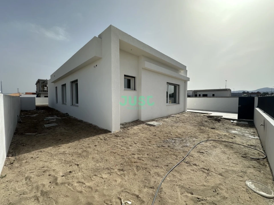 Moradia T3 para Venda em Azeitão (São Lourenço e São Simão) Foto 2