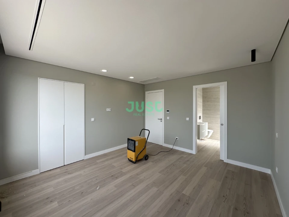 Moradia T3 para Venda em Azeitão (São Lourenço e São Simão) Foto 16