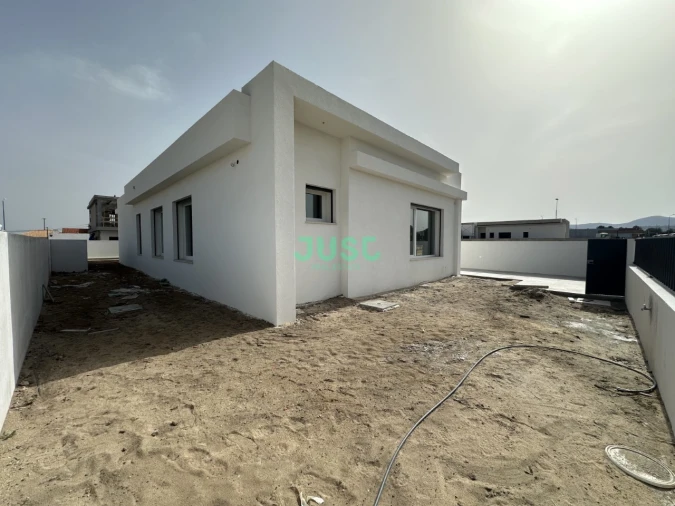 Moradia T3 para Venda em Azeitão (São Lourenço e São Simão) Foto 2