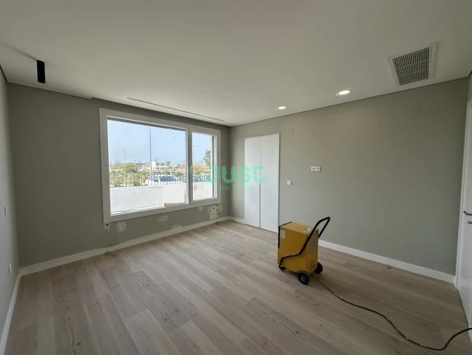 Moradia T3 para Venda em Azeitão (São Lourenço e São Simão) Foto 15