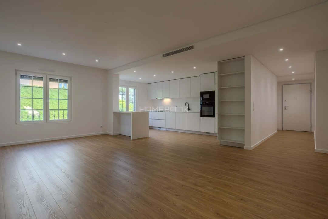 Apartamento T2 para Venda em Águas Livres Foto 1