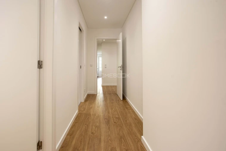 Apartamento T2 para Venda em Águas Livres Foto 5