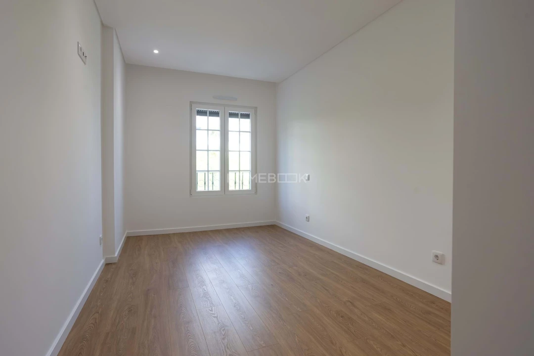 Apartamento T2 para Venda em Águas Livres Foto 6