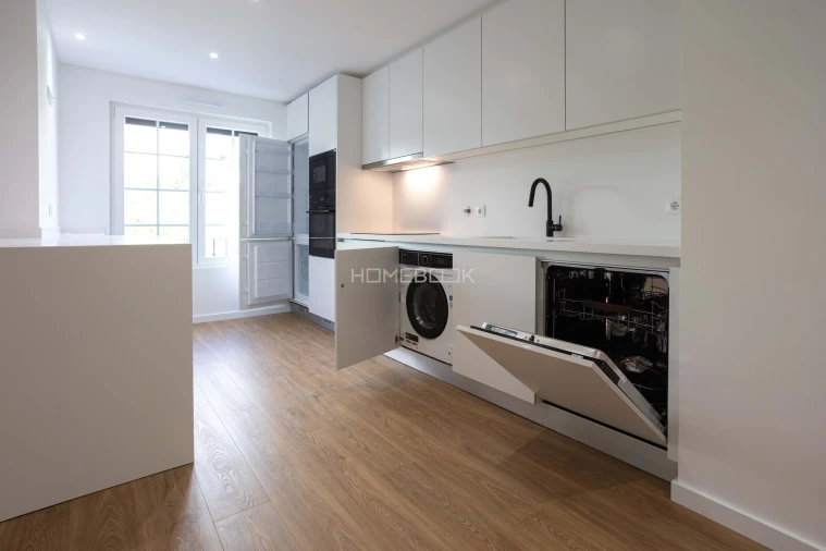 Apartamento T2 para Venda em Águas Livres Foto 4