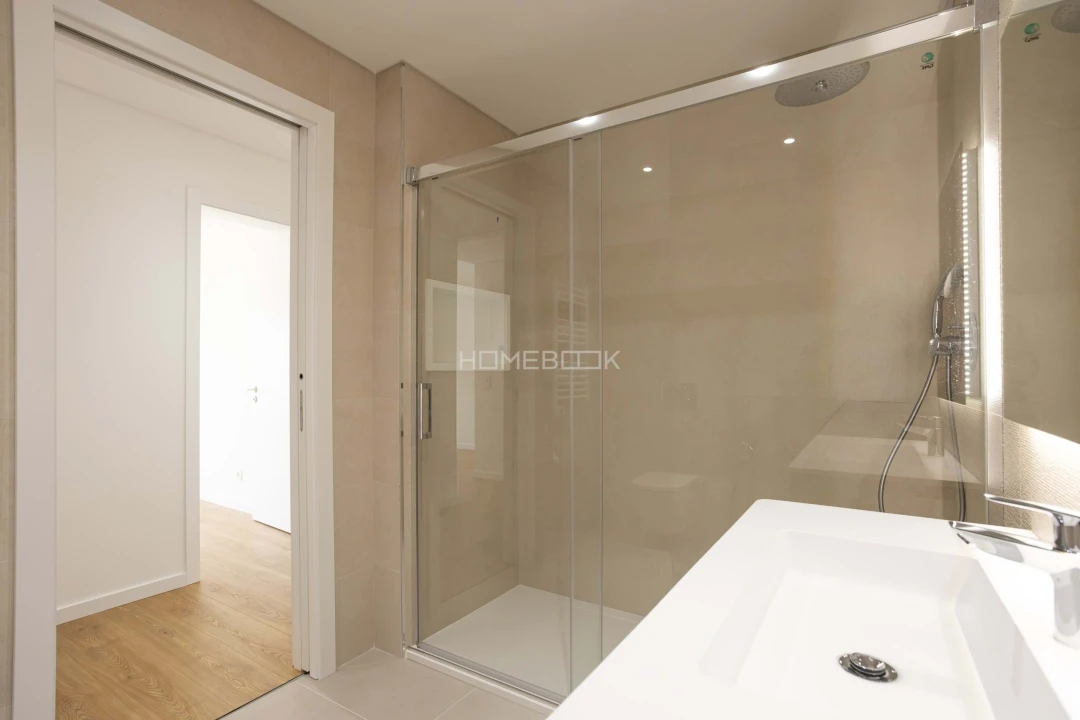 Apartamento T2 para Venda em Águas Livres Foto 12