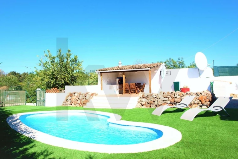 Moradia T2 para Arrendamento férias em São Bartolomeu de Messines Foto 2