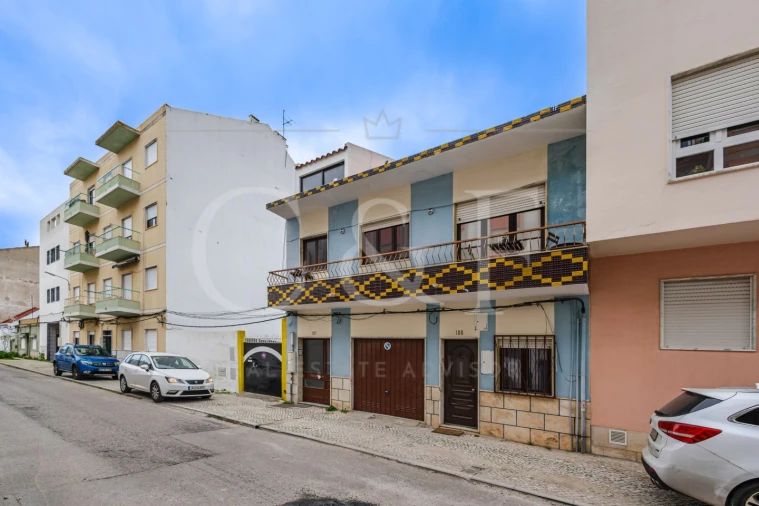 Moradia T3 para Venda em Baixa da Banheira e Vale da Amoreira