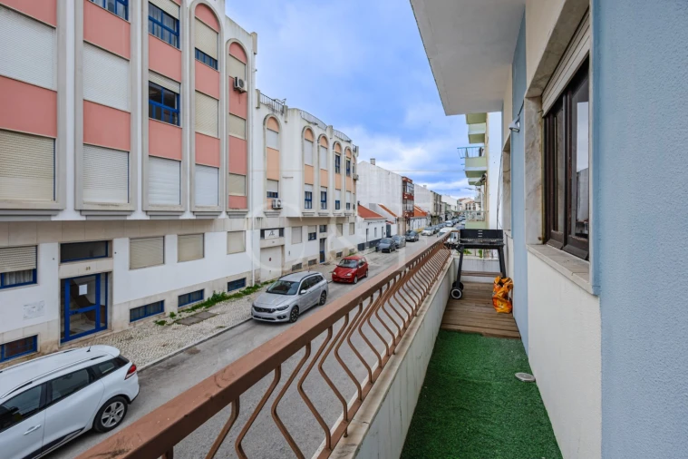 Moradia T3 para Venda em Baixa da Banheira e Vale da Amoreira Foto 8