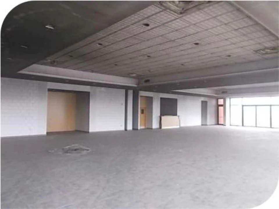 Prédio para Venda em Samora Correia Foto 5