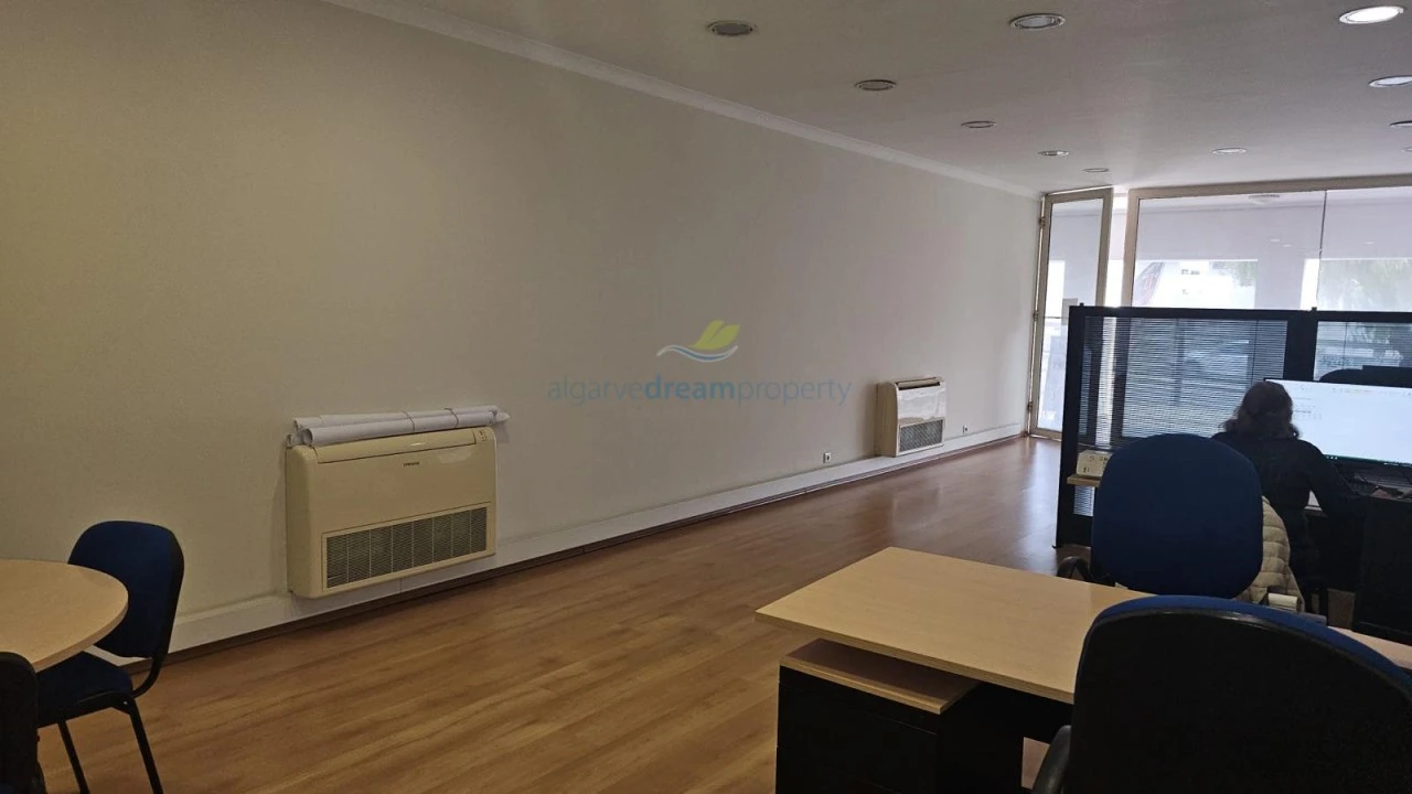 Loja para Venda em Albufeira e Olhos de Água Foto 4