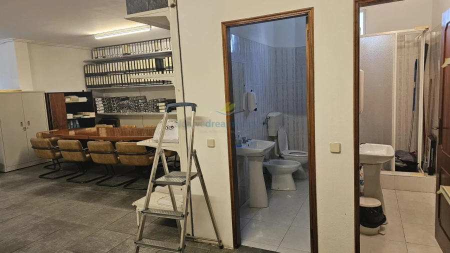 Loja para Venda em Albufeira e Olhos de Água Foto 7