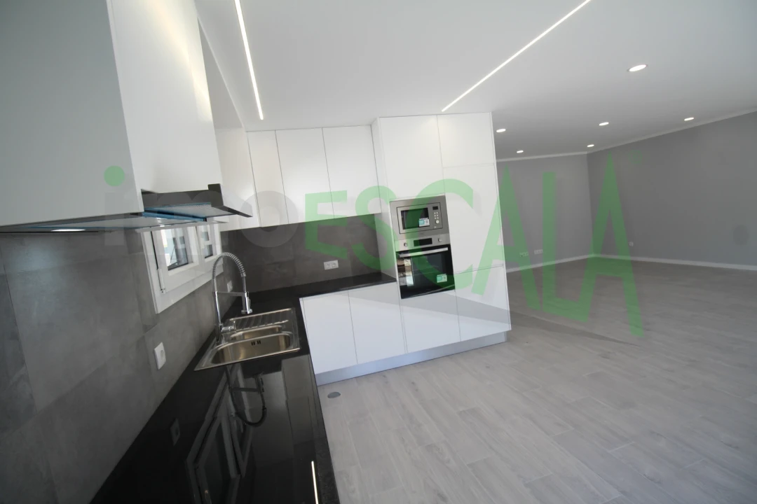 Moradia T4 para Venda em Cartaxo e Vale da Pinta Foto 17