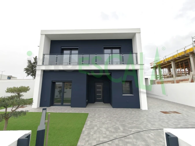 Moradia T4 para Venda em Cartaxo e Vale da Pinta