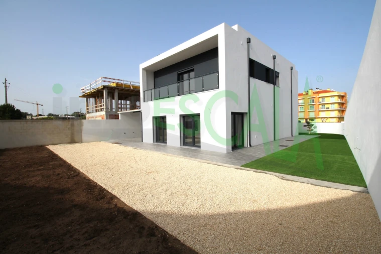 Moradia T4 para Venda em Cartaxo e Vale da Pinta Foto 3