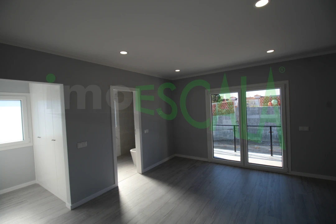 Moradia T4 para Venda em Cartaxo e Vale da Pinta Foto 27