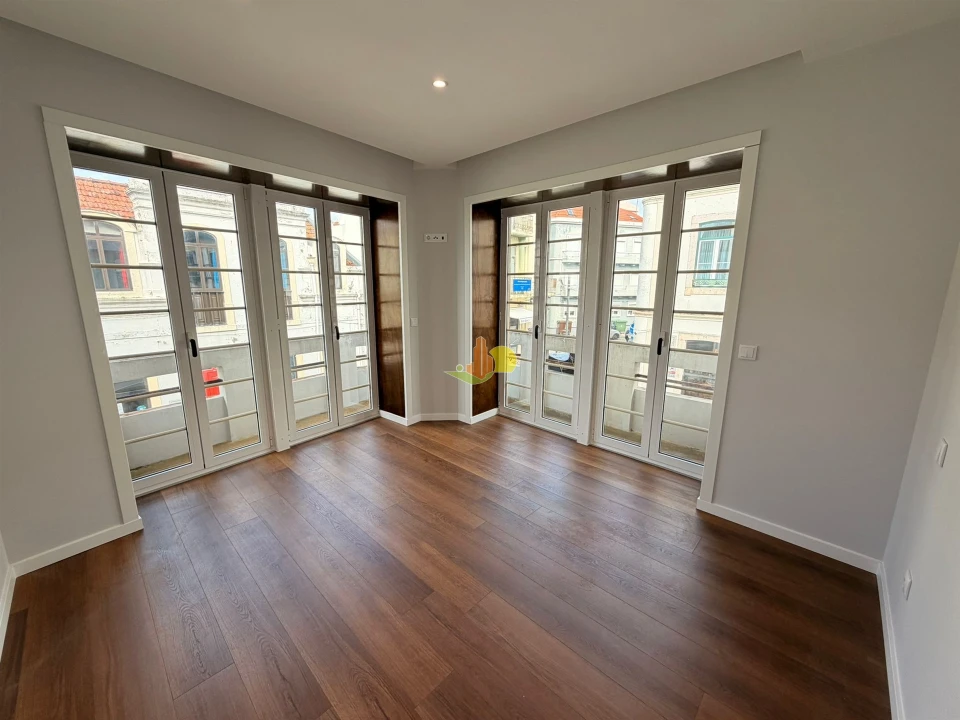 Apartamento T3 para Venda em Buarcos Foto 4