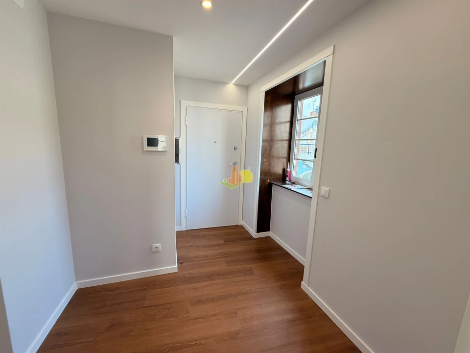 Apartamento T3 para Venda em Buarcos Foto 3