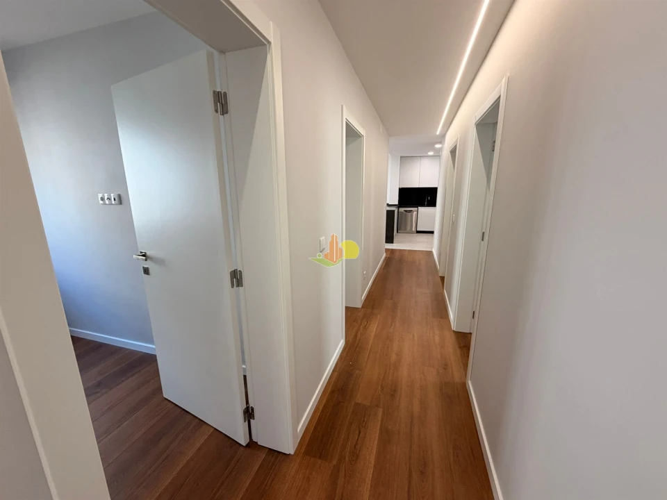 Apartamento T3 para Venda em Buarcos Foto 25