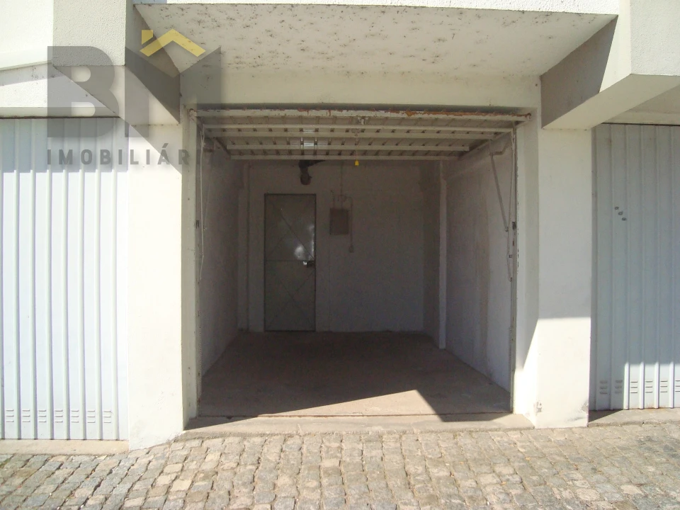 Garagem para Arrendamento em Castelo Branco Foto 1