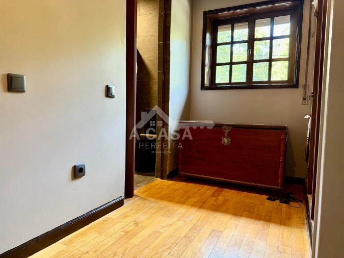 Moradia T4 para Venda em São Miguel do Souto e Mosteirô Foto 3