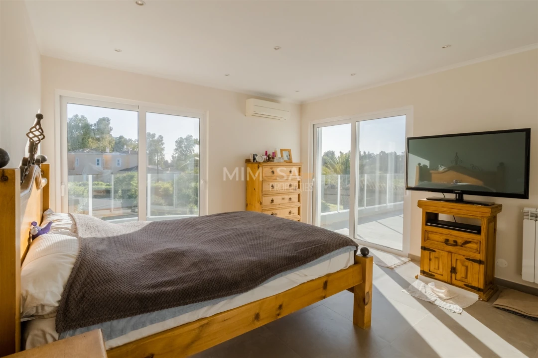 Moradia T4 para Venda em Alvor Foto 26