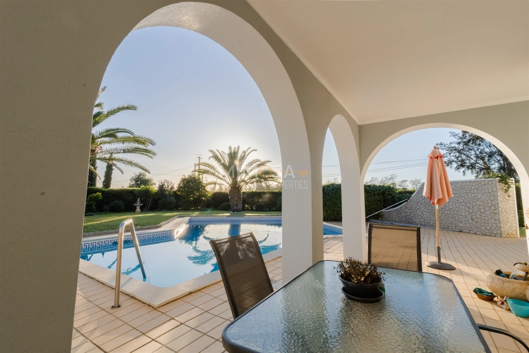 Moradia T4 para Venda em Alvor Foto 44