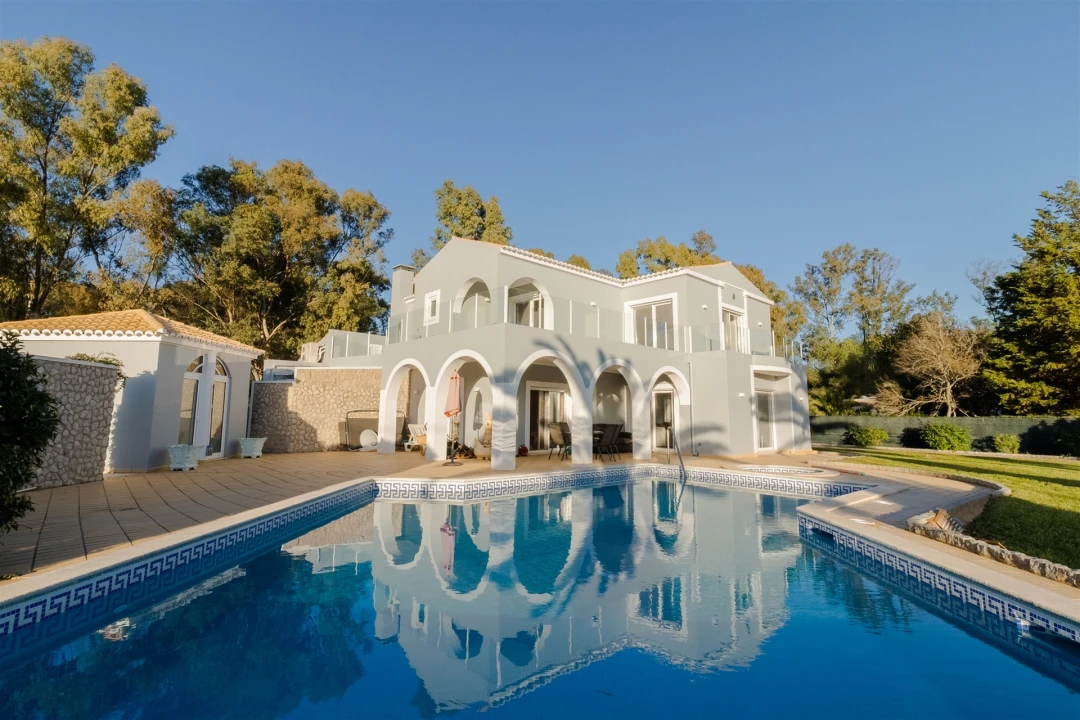 Moradia T4 para Venda em Alvor Foto 1