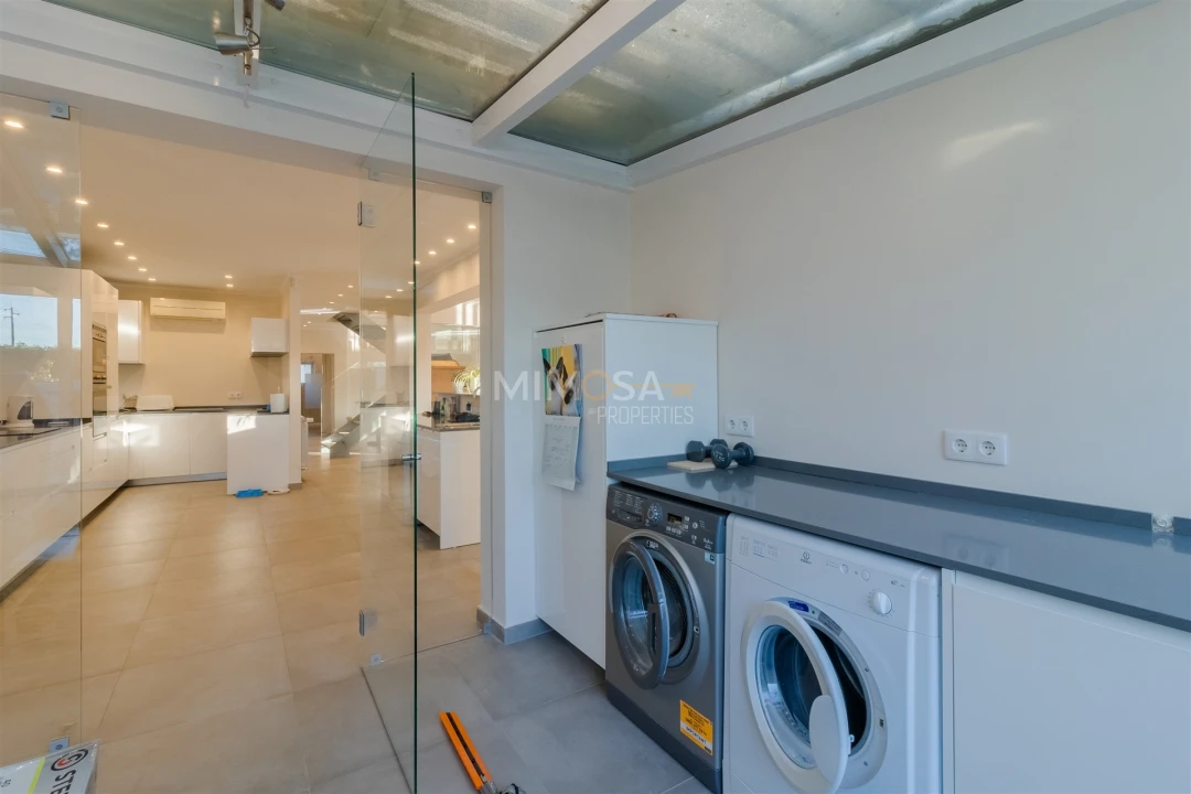 Moradia T4 para Venda em Alvor Foto 12