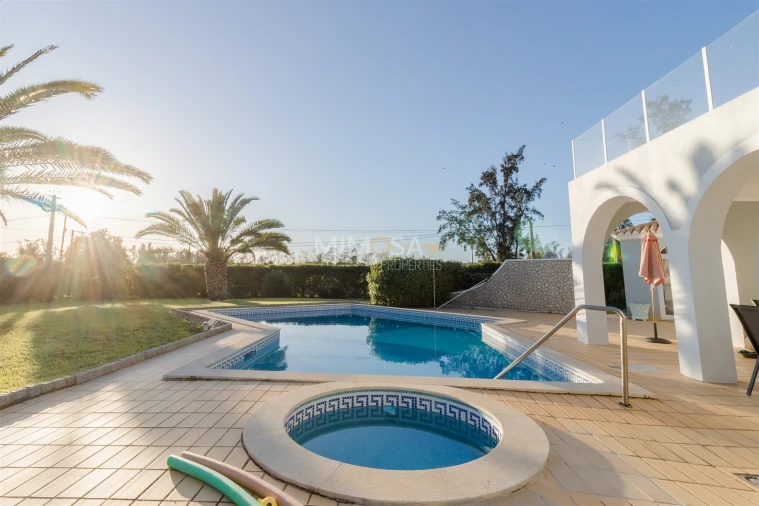 Moradia T4 para Venda em Alvor Foto 45