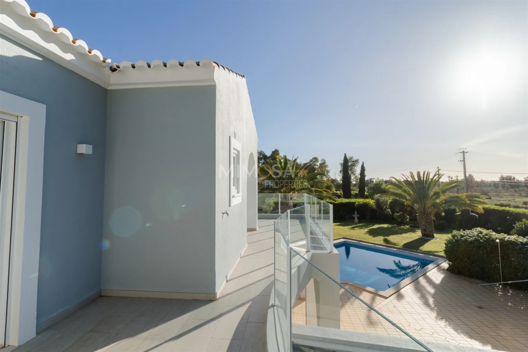 Moradia T4 para Venda em Alvor Foto 40