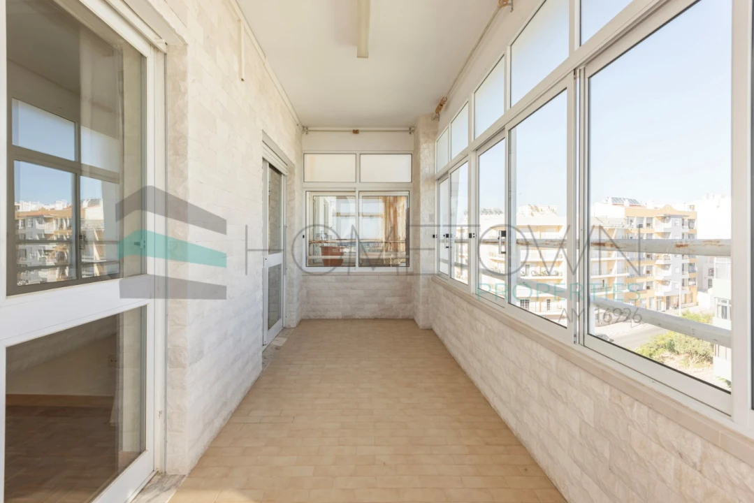 Apartamento T4 para Venda em Quarteira Foto 22