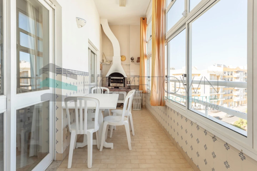 Apartamento T4 para Venda em Quarteira Foto 17