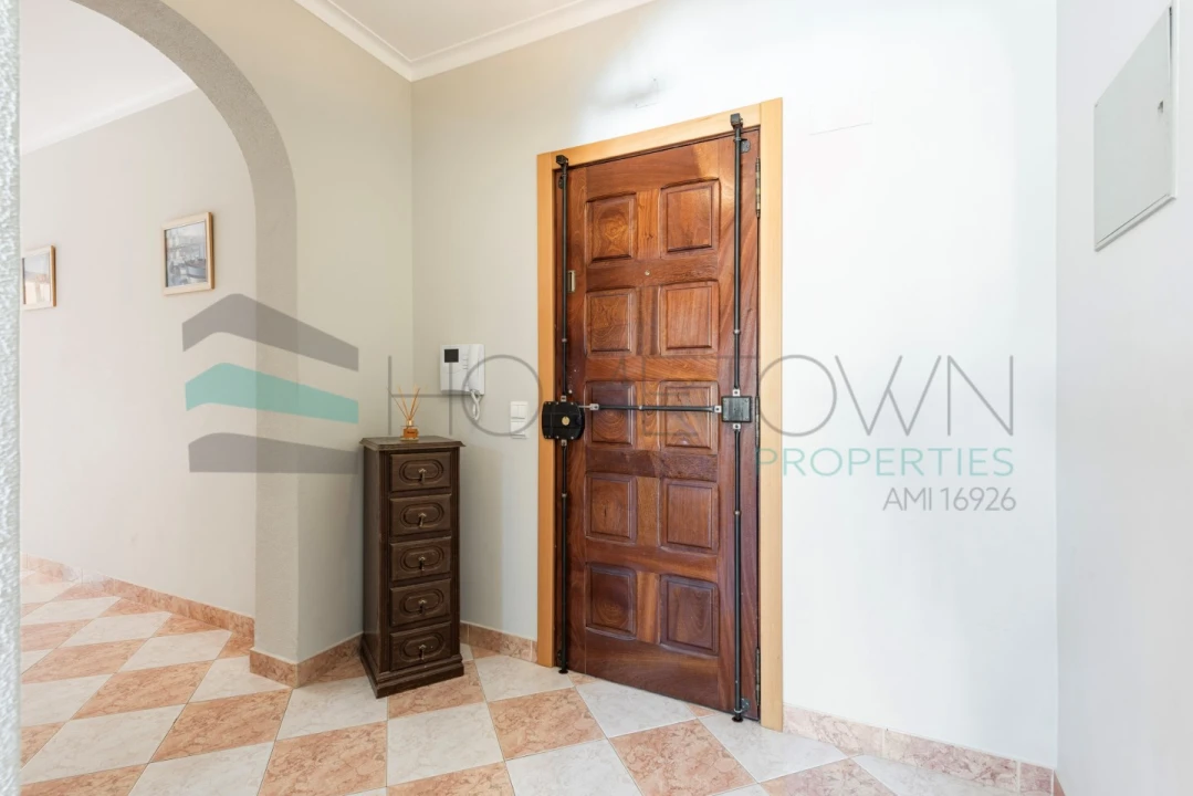 Apartamento T4 para Venda em Quarteira Foto 33