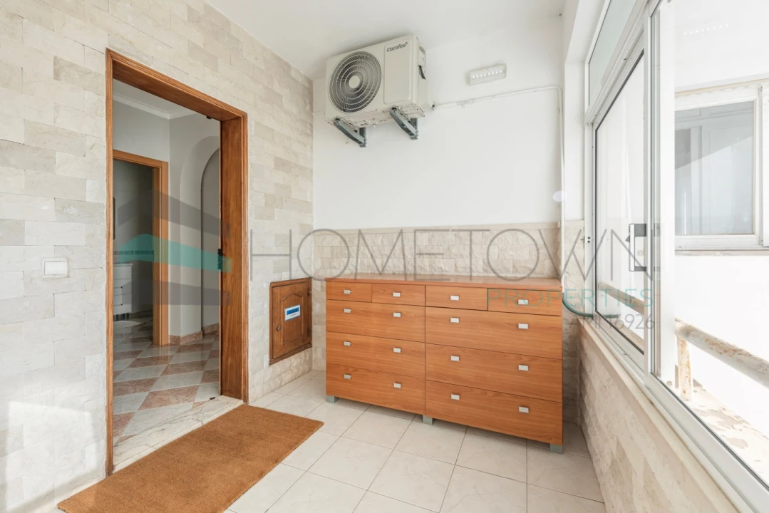 Apartamento T4 para Venda em Quarteira Foto 34