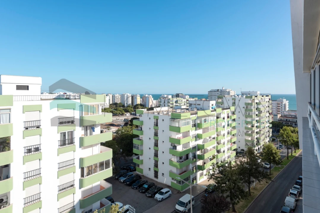 Apartamento T4 para Venda em Quarteira Foto 36