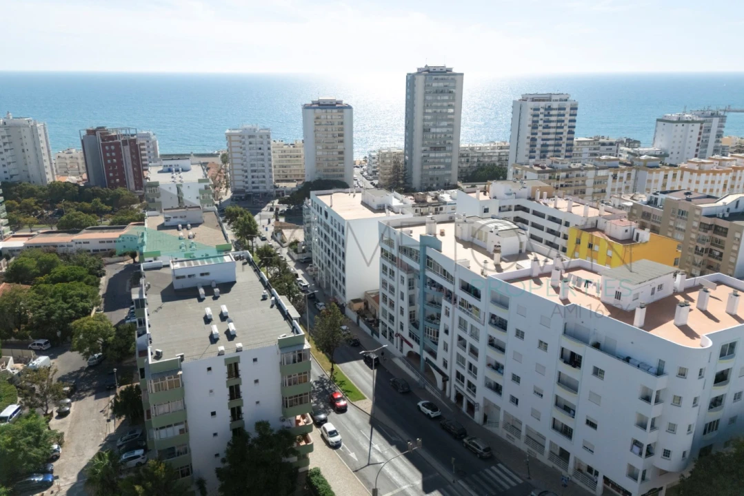 Apartamento T4 para Venda em Quarteira Foto 40