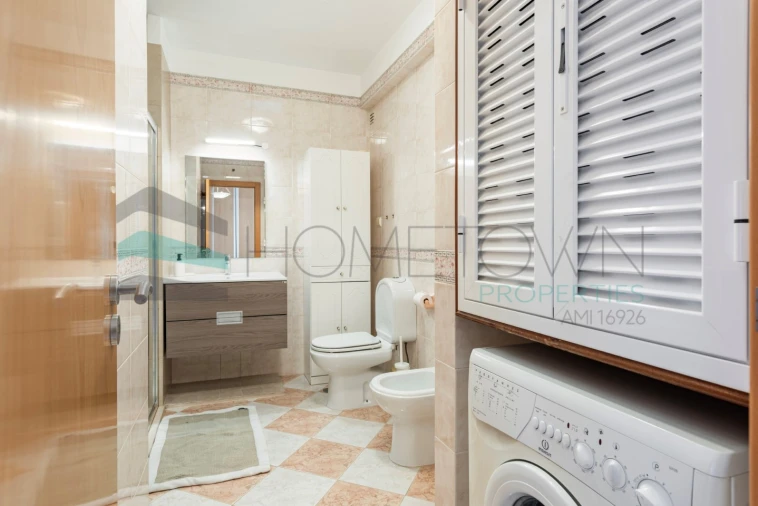 Apartamento T4 para Venda em Quarteira Foto 24