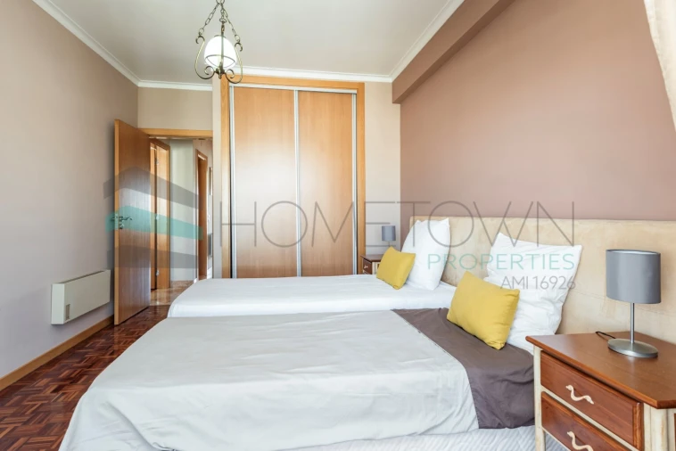 Apartamento T4 para Venda em Quarteira Foto 20