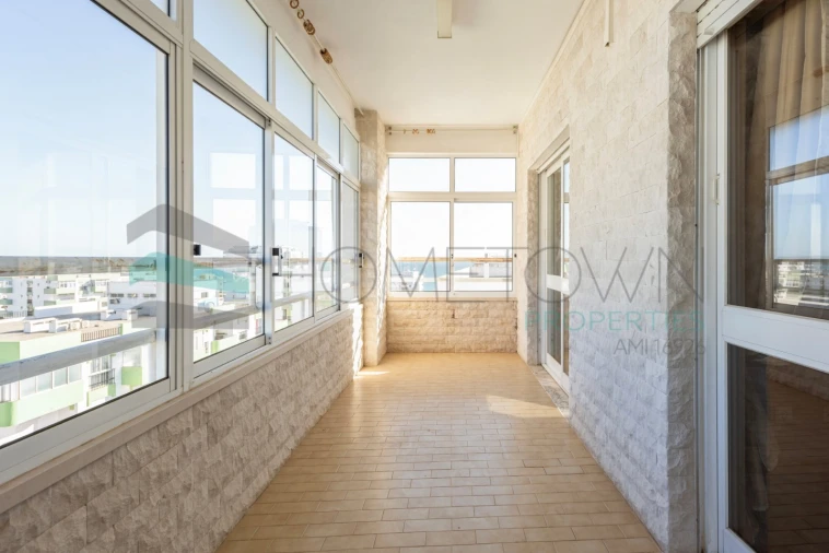 Apartamento T4 para Venda em Quarteira Foto 11