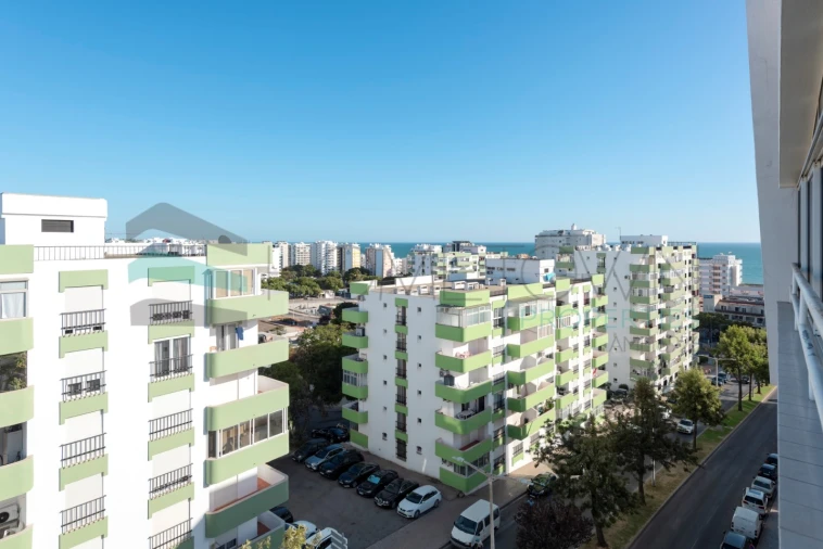 Apartamento T4 para Venda em Quarteira Foto 36