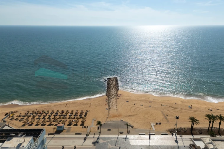 Apartamento T4 para Venda em Quarteira Foto 42