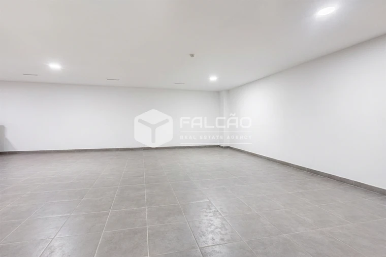 Loja para Venda em Marvila, Ribeira Santarém, São Salvador, São Nicolau Foto 34