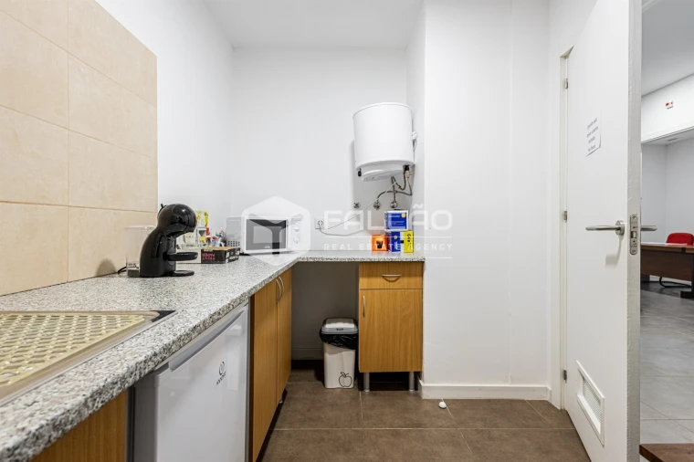 Loja para Venda em Marvila, Ribeira Santarém, São Salvador, São Nicolau Foto 18