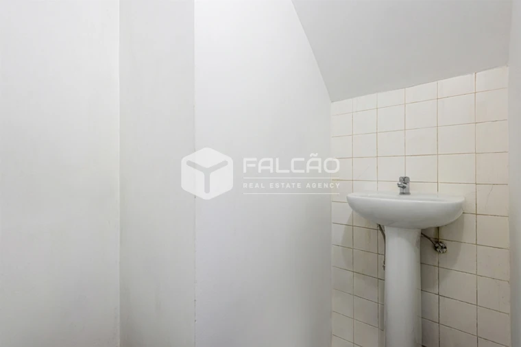 Loja para Venda em Marvila, Ribeira Santarém, São Salvador, São Nicolau Foto 14