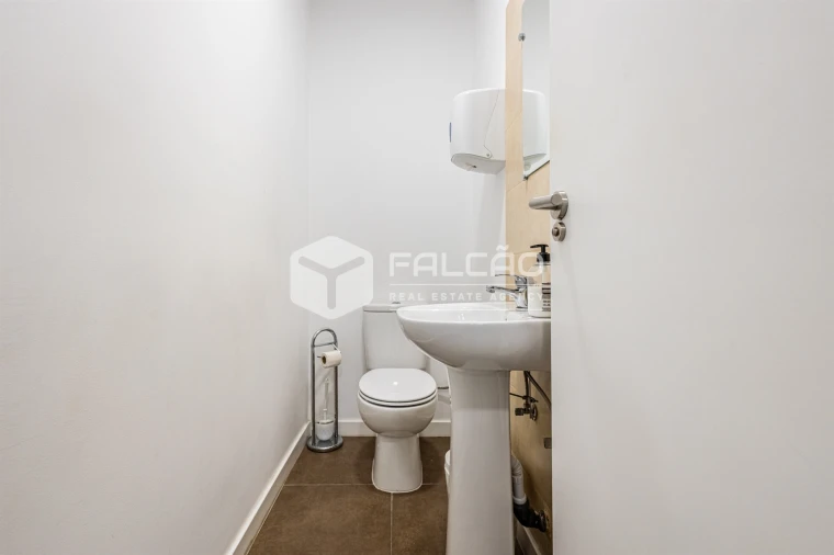 Loja para Venda em Marvila, Ribeira Santarém, São Salvador, São Nicolau Foto 13