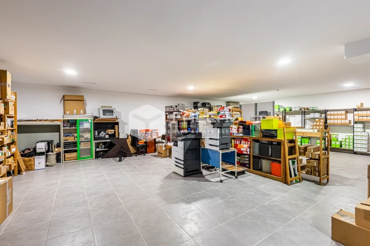 Loja para Venda em Marvila, Ribeira Santarém, São Salvador, São Nicolau Foto 41