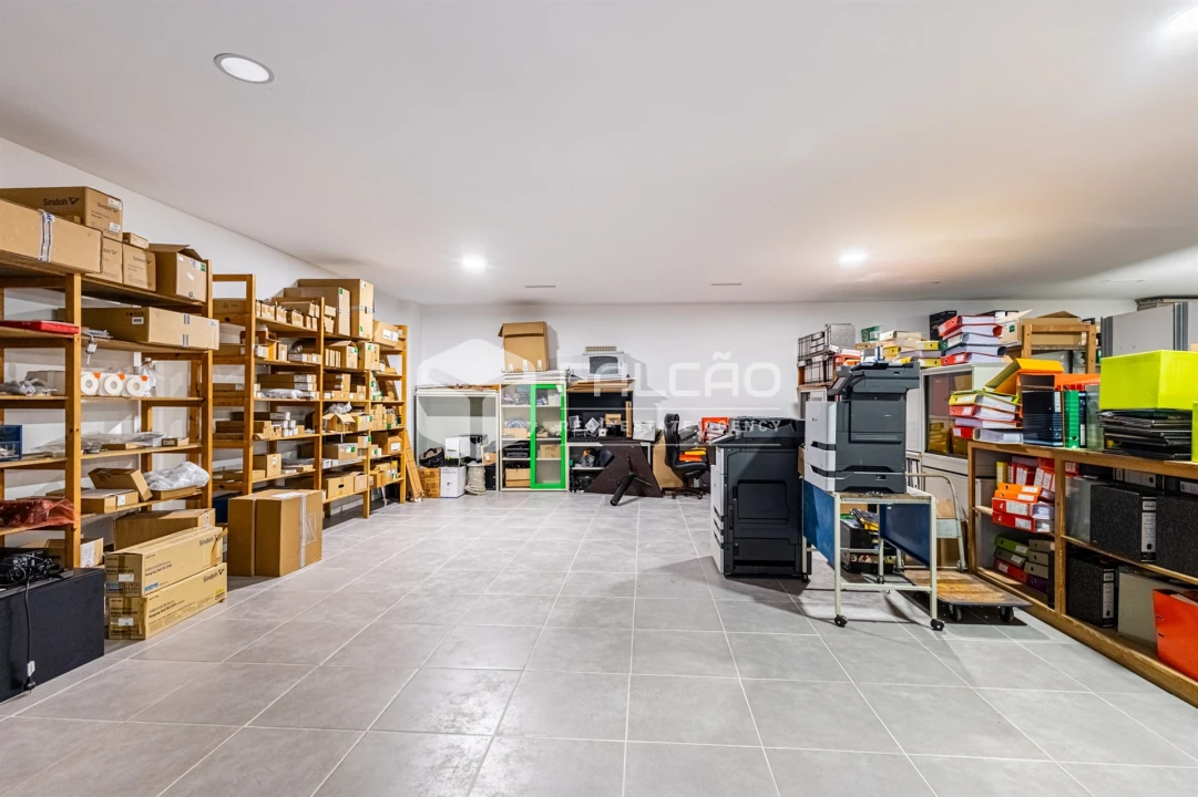 Loja para Venda em Marvila, Ribeira Santarém, São Salvador, São Nicolau Foto 39